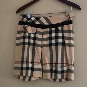 Burberry Plaid Pleated Women's Shorts girls 12/ woman’s xs 325